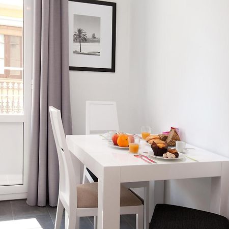 Barnapartments Basic Gracia Barcelona Phòng bức ảnh