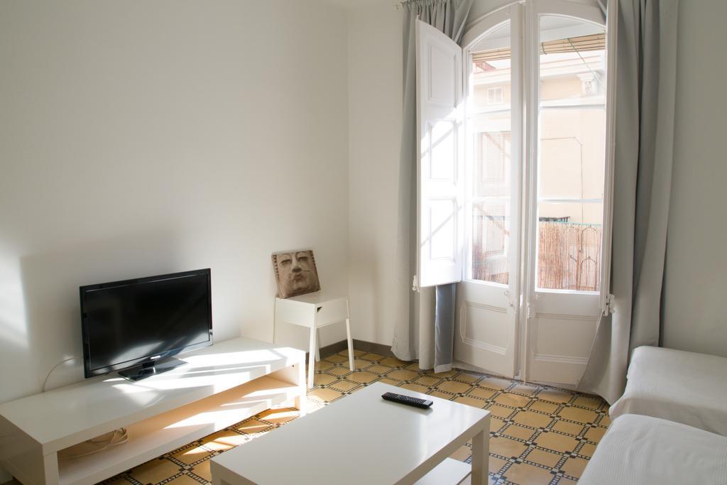 Barnapartments Basic Gracia Barcelona Ngoại thất bức ảnh